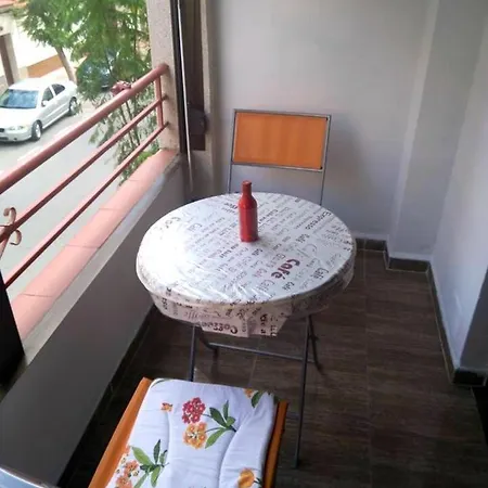 Modern In With Terrace - 58 M² *